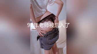 《龟头进洞》淫乱家庭母女挑逗刺激岳父和女婿一块淫乱4P