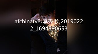 重磅9月订购③，火爆OF刺青情侣yamthacha长视频，反差妹颜值在线，不胖不瘦肉感体态