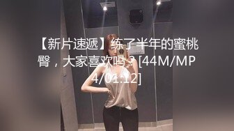 巨乳熟女深喉吃鸡啪啪 水这么多太滑了 戴套我不会射 啊啊老公好舒服 身材丰腴逼毛茂密 被小伙无套猛怼骚叫不停