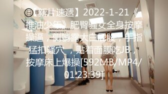 大学女厕全景偷拍20位漂亮学妹各种姿势嘘嘘各种美鲍亮瞎你的眼 (7)