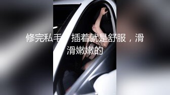 真实极品爆乳女神户外公园勾引环卫大叔对白精彩（强行约啪看简阶）